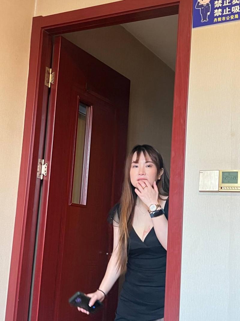 导航金桥浴室，小弟今日鸡痒难耐